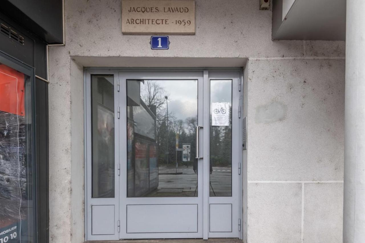 Appartamento Petit Port Furnished Flat Annecy Esterno foto