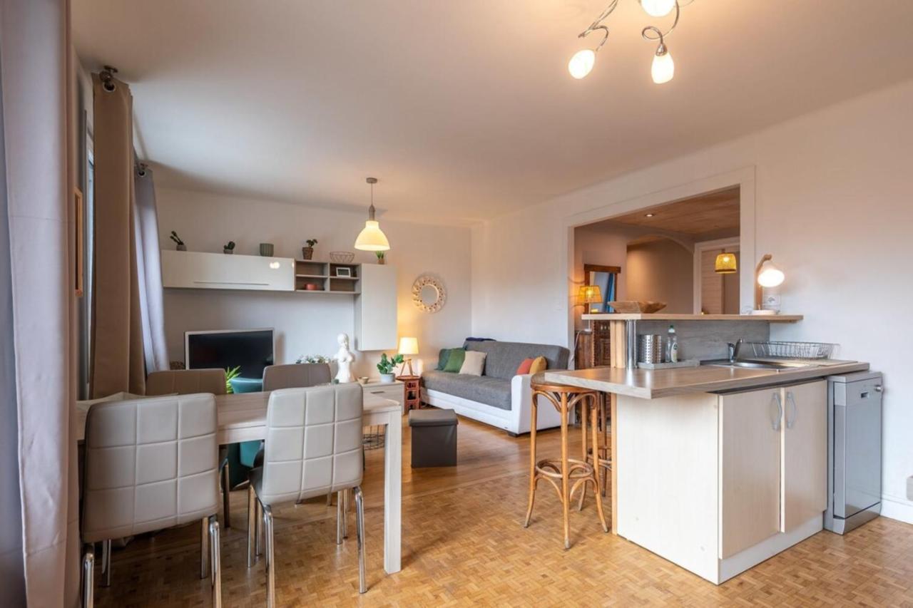 Appartamento Petit Port Furnished Flat Annecy Esterno foto