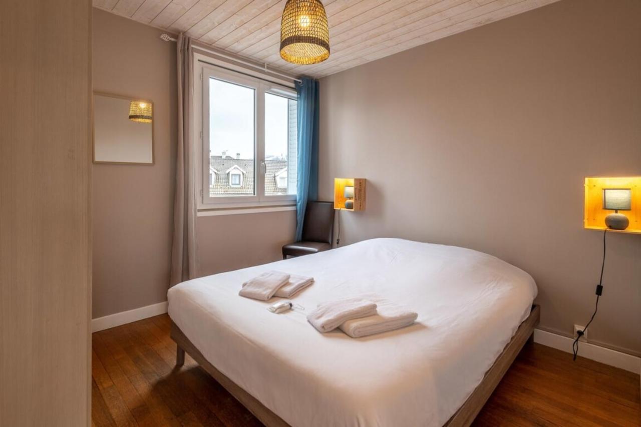 Appartamento Petit Port Furnished Flat Annecy Esterno foto